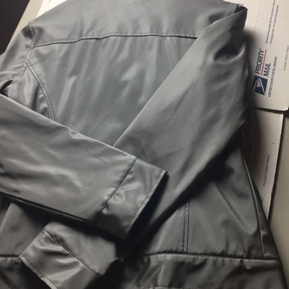 Guess Silver Jacket - Picture 5 of 8